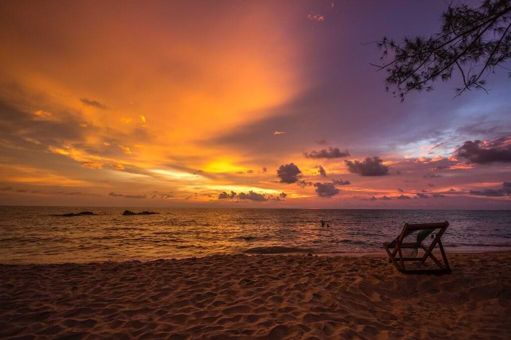 Si quieres disfrutar una hermosa playa y también contemplar uno de los mejores atardeceres sobre el golfo de Florida, Siesta Beach es el lugar indicado.Vale la pena viajar hasta Siesta Beach, la playa con la arena más suave de toda la costa, aguas cristalinas poco profundas e ideal para disfrutar en familia.